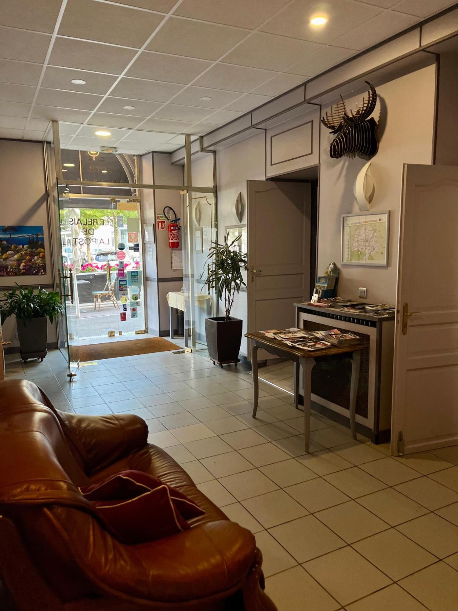 Le Relais De La Poste Hotell Pithiviers Exteriör bild